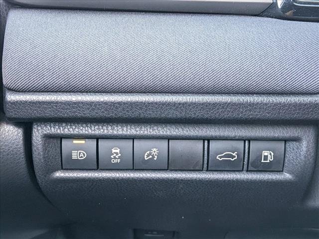 Used 2025 Toyota Camry LE FWD image 16