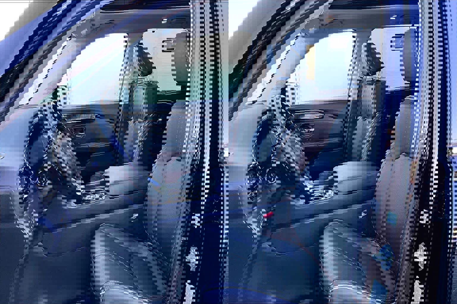 Used 2025 Honda Pilot Elite image 8