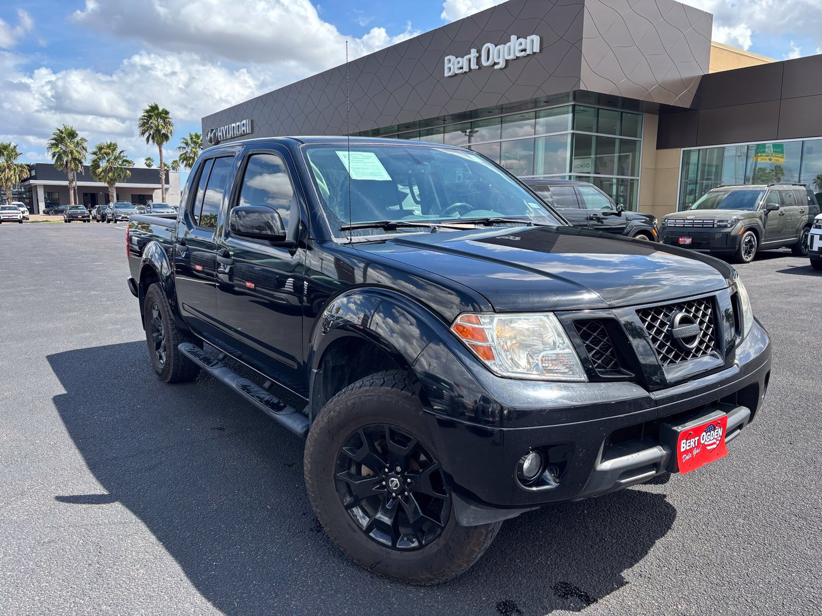 Used 2020 Nissan Frontier SV w/ Midnight Edition Floor Mats