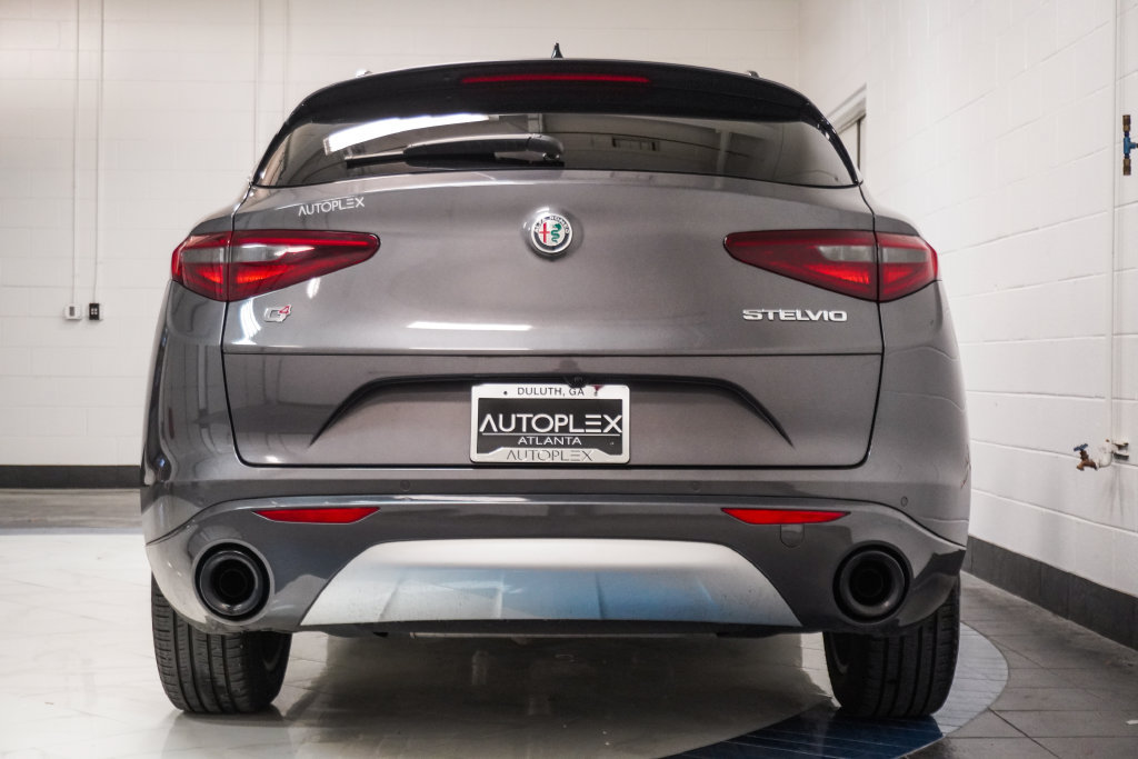 Used 2023 Alfa Romeo Stelvio Ti AWD/4WD image 35