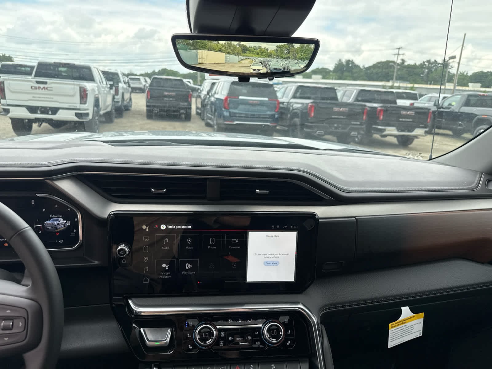 New 2026 GMC Sierra 1500 Denali w/ Technology Package AWD/4WD image 16