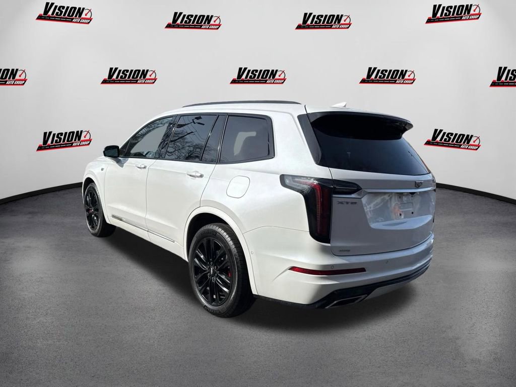 Used 2023 Cadillac XT6 Sport w/ Platinum Package image 7