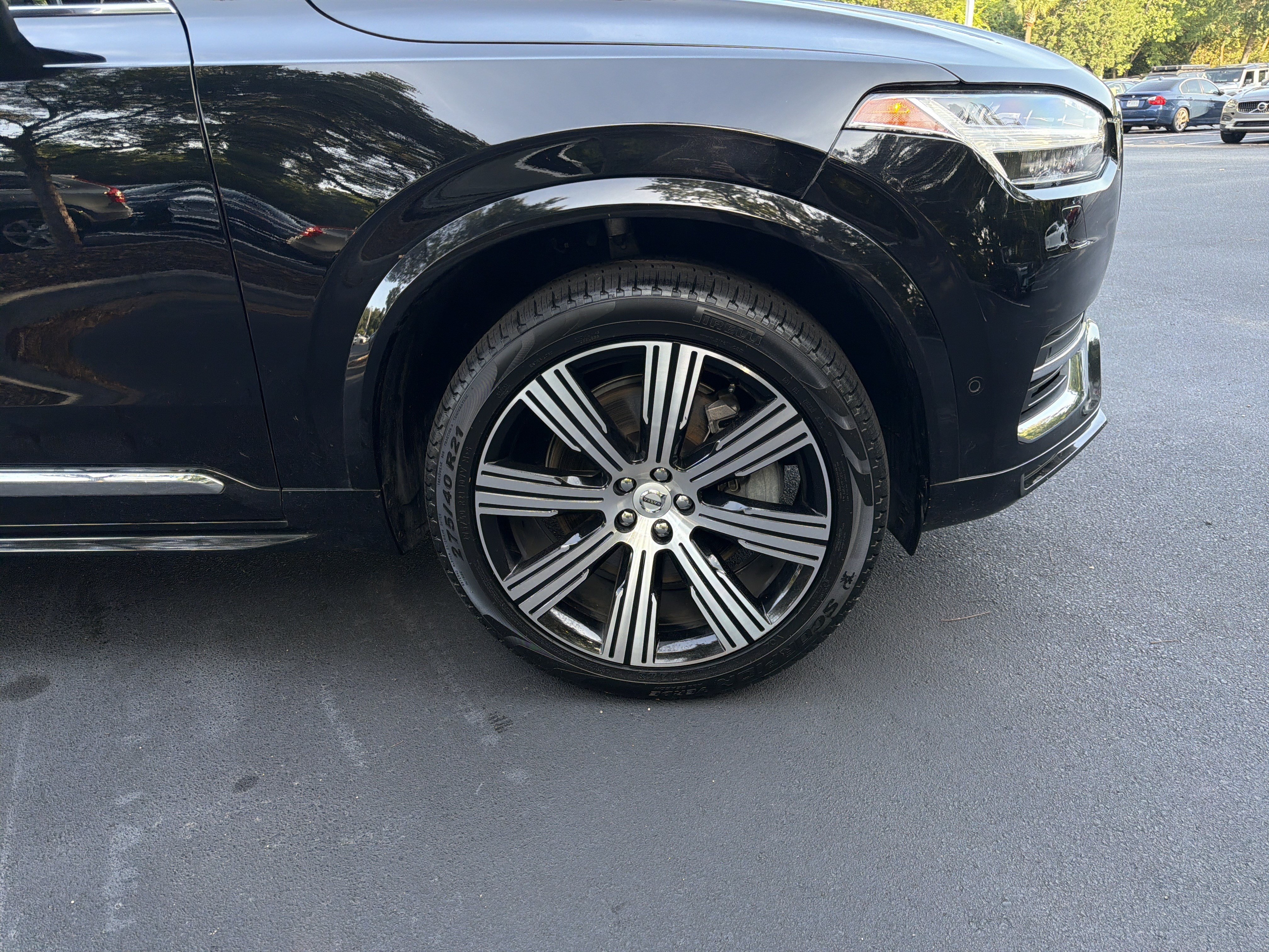 Used 2025 Volvo XC90 T8 Plus w/ Protection Package Premier AWD/4WD image 13