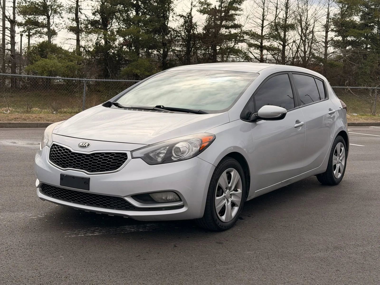 Used 2016 Kia Forte LX FWD image 1