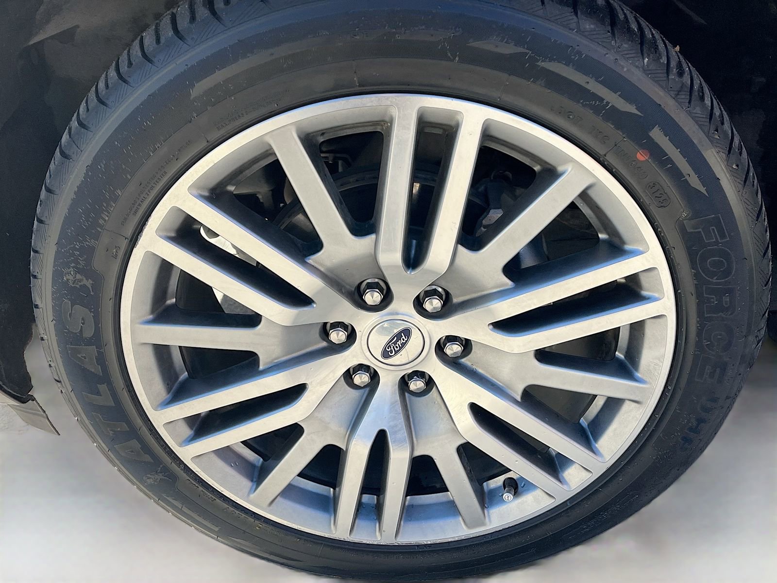 Used 2024 Ford Expedition Platinum AWD/4WD image 34