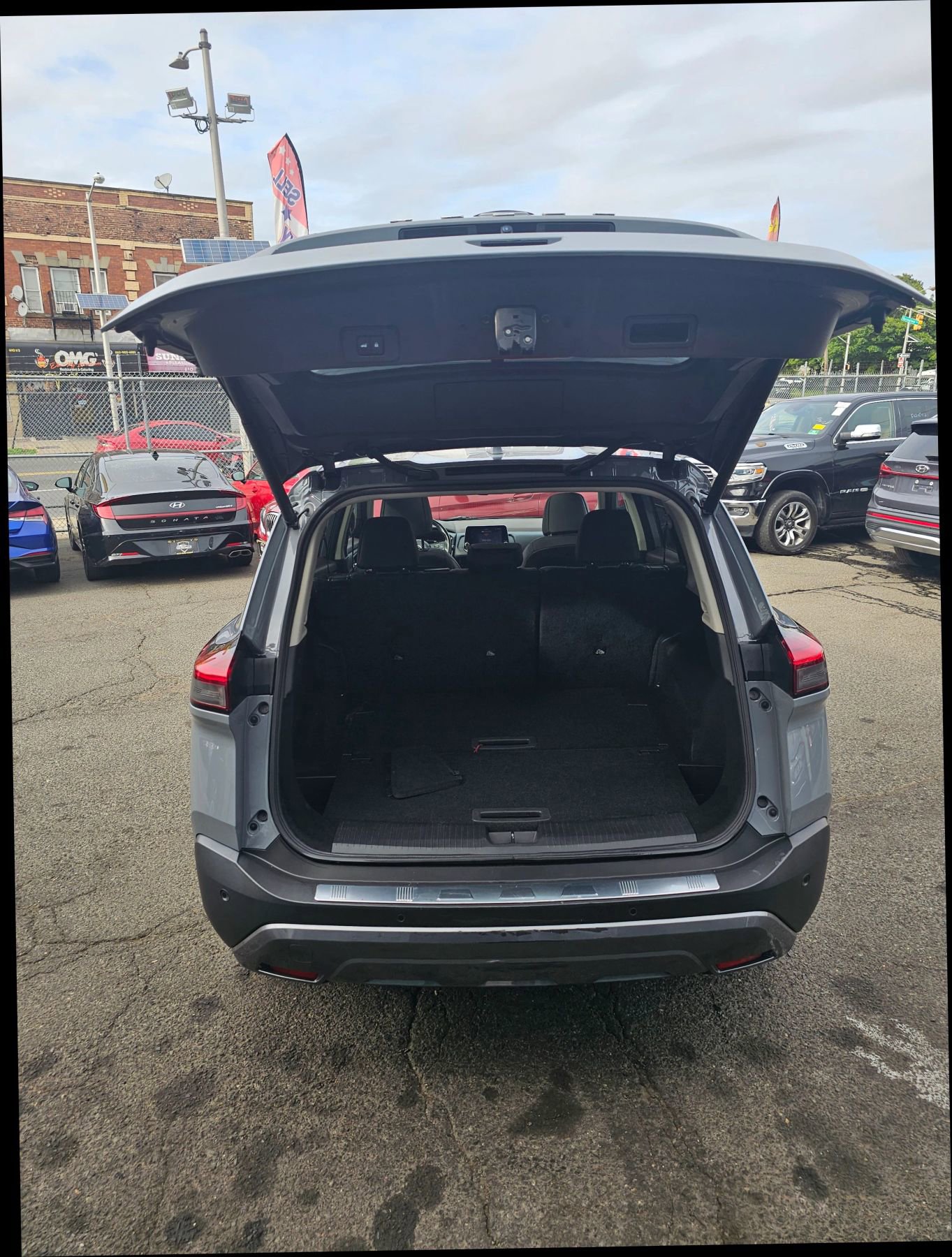 Used 2023 Nissan Rogue SL image 29