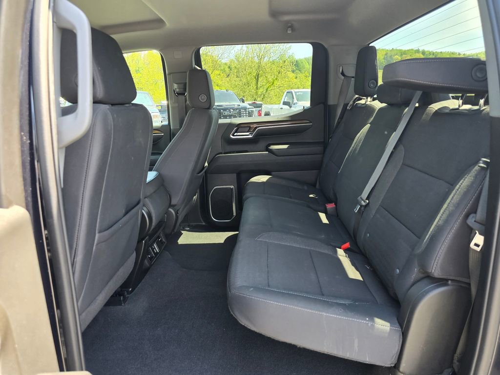 Used 2024 Chevrolet Silverado 1500 LT AWD/4WD image 14