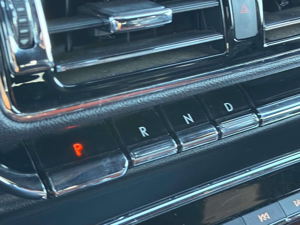 Used 2021 Lincoln Navigator L Reserve RWD image 16