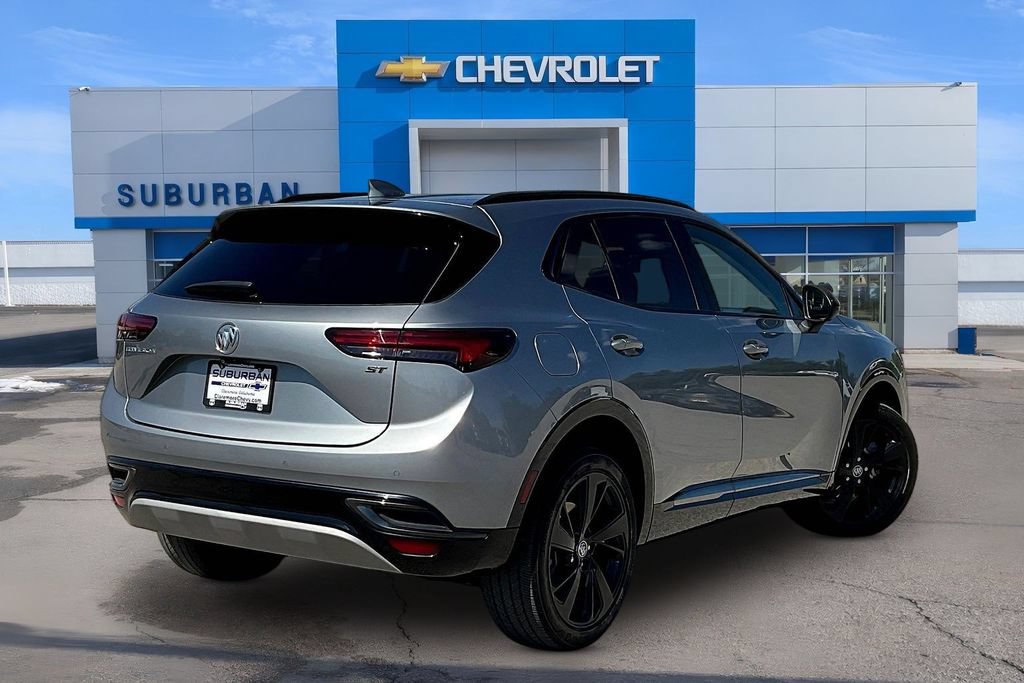 Used 2023 Buick Envision Essence w/ Sport Touring Package FWD image 4