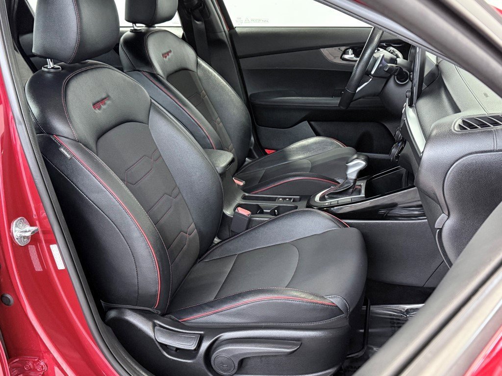 Used 2023 Kia Forte GT image 13