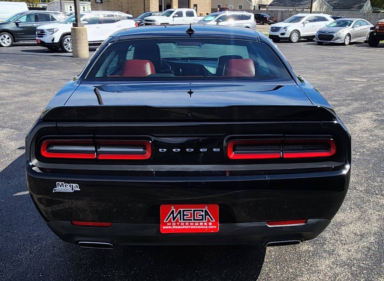 Used 2016 Dodge Challenger SXT Plus RWD image 18