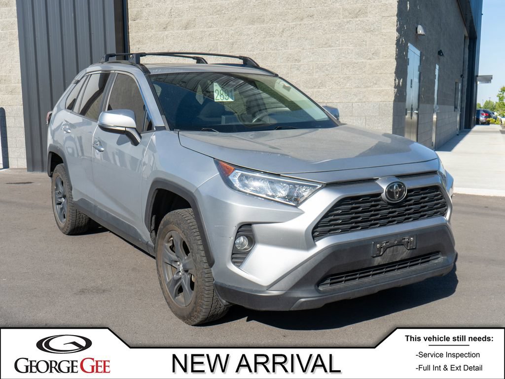 Used 2019 Toyota RAV4 XLE w/ Carpet Mat Package