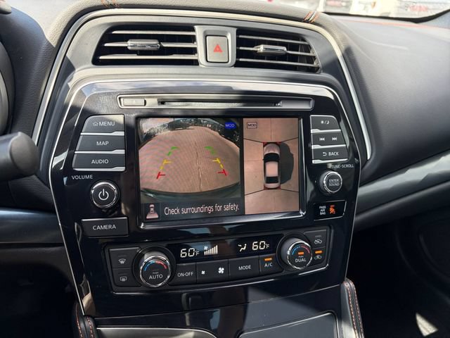 Used 2023 Nissan Maxima SR w/ Sport Mat Group FWD image 11