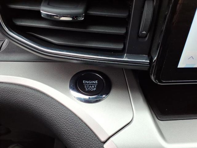 Used 2022 Ford Explorer XLT w/ Equipment Group 202A image 35