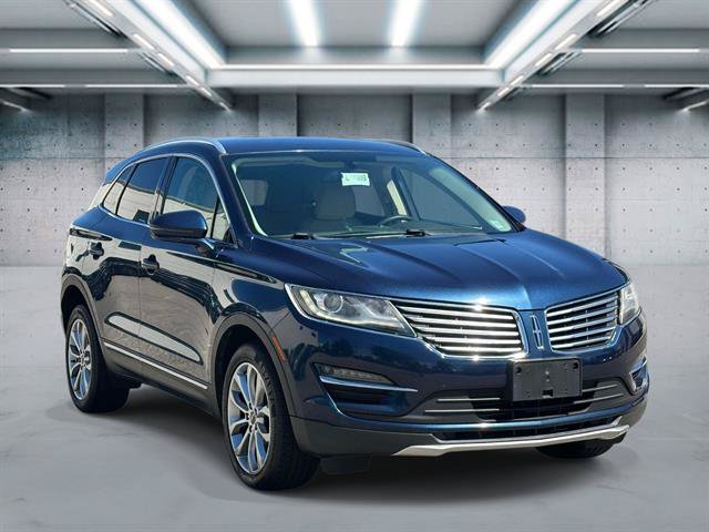Used 2017 Lincoln MKC Select w/ Select Plus Package AWD/4WD image 2