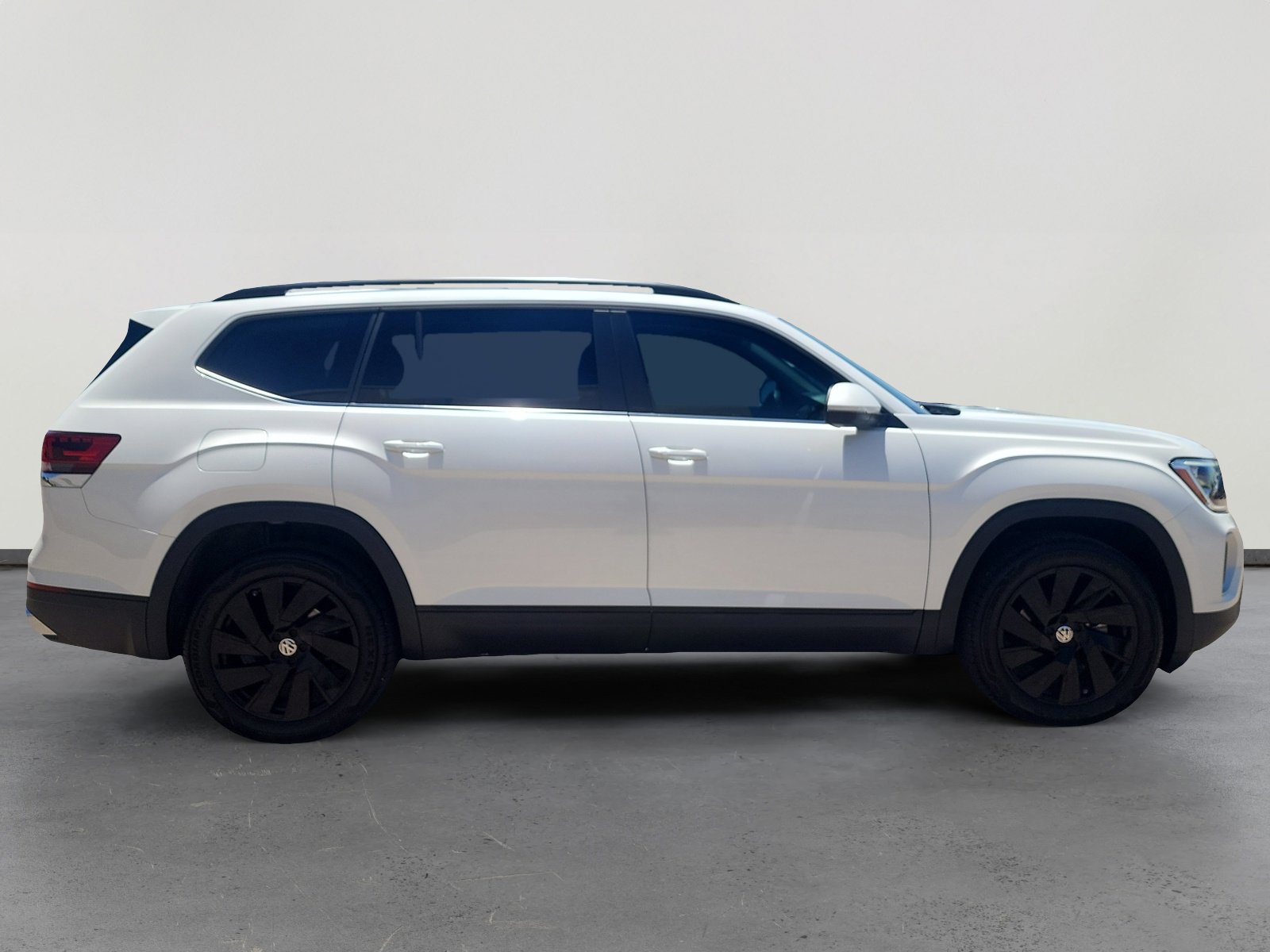 Certified 2026 Volkswagen Atlas SE w/ Panoramic Sunroof Package AWD/4WD image 6