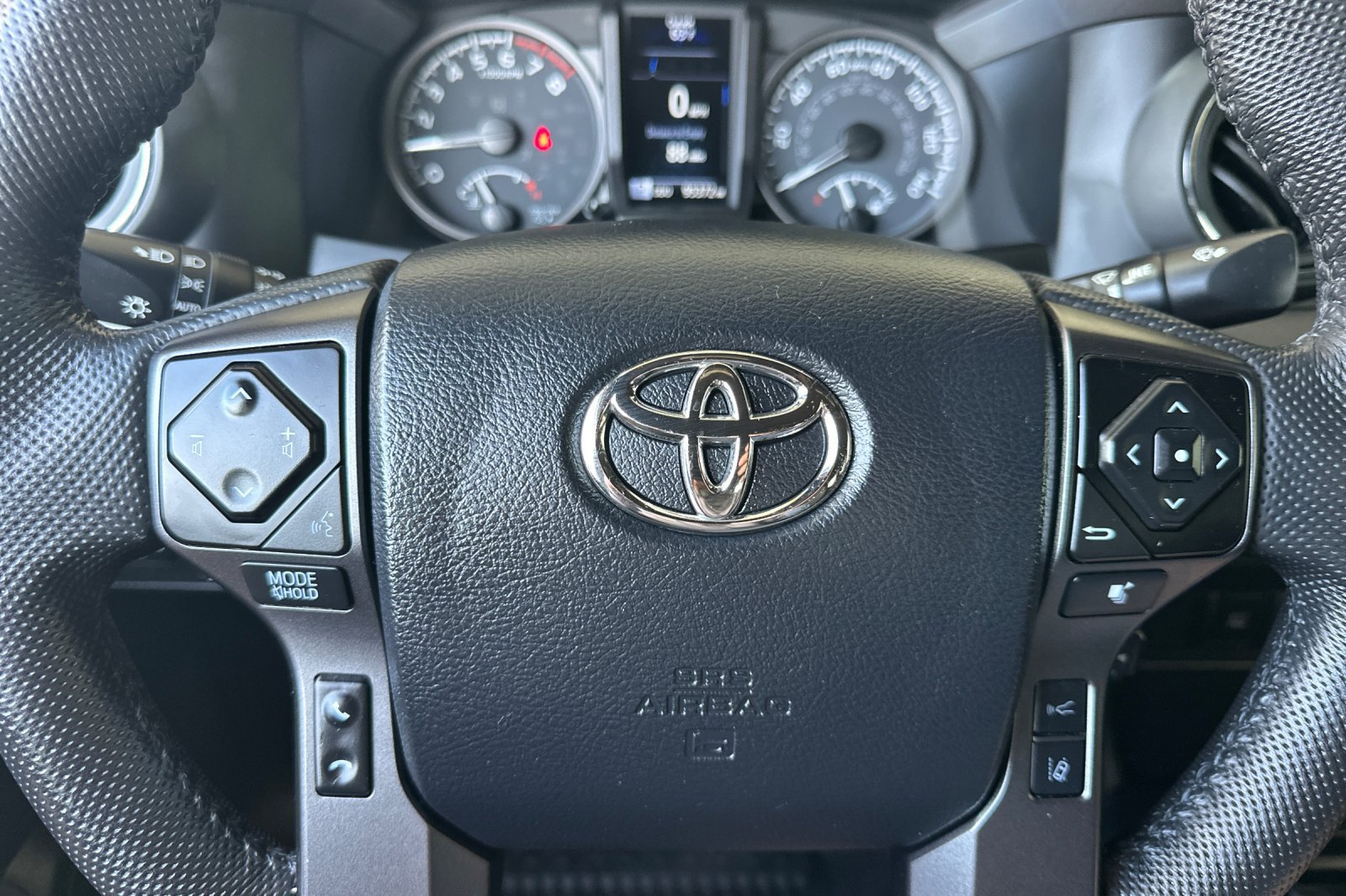 Used 2023 Toyota Tacoma TRD Off-Road w/ Black Out Package (TMS) AWD/4WD image 18