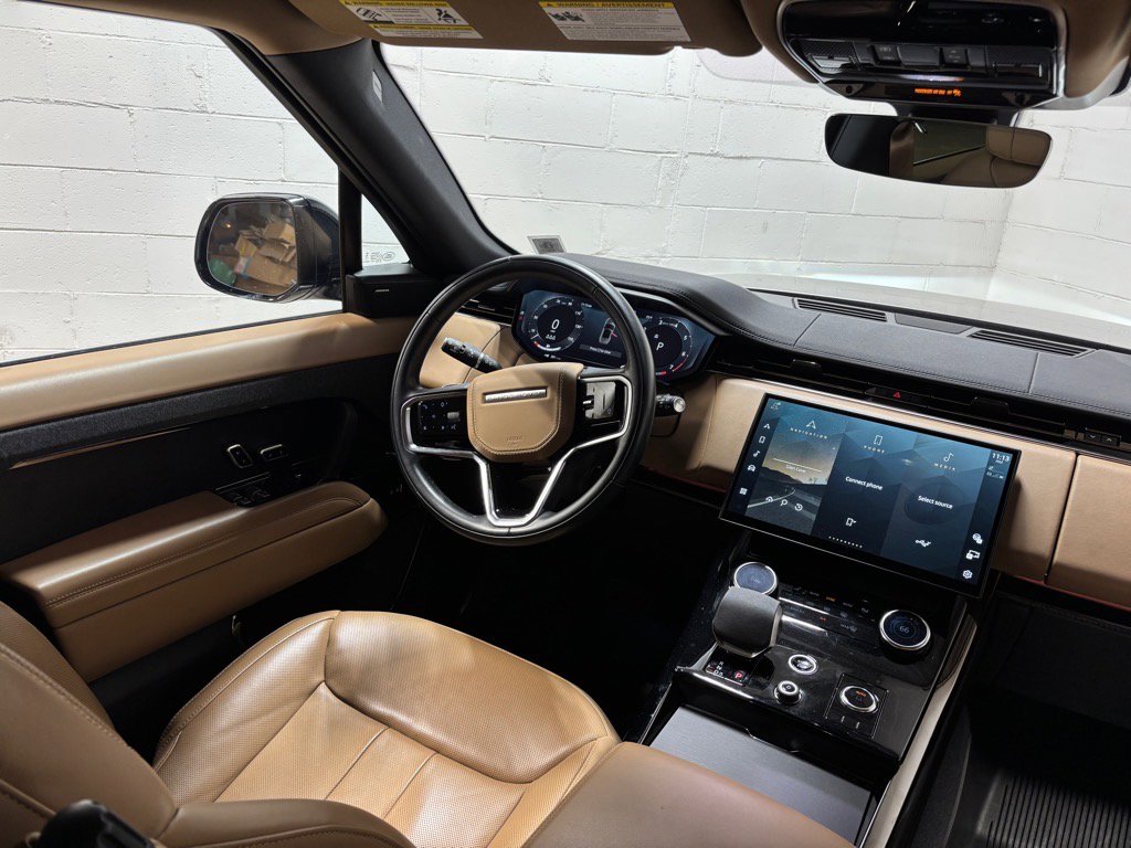 Used 2023 Land Rover Range Rover Sport SE image 33