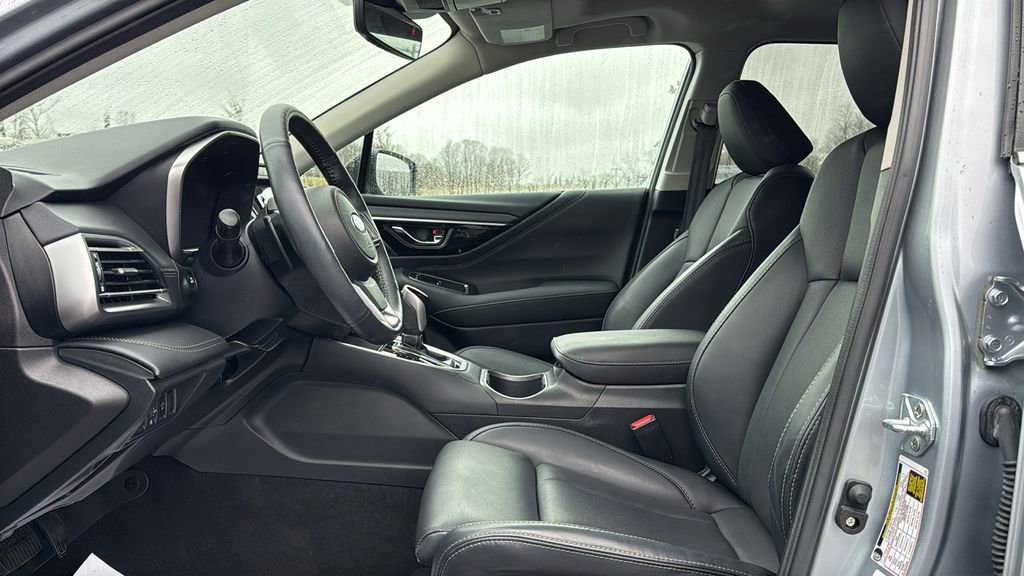 Used 2023 Subaru Outback Limited image 12