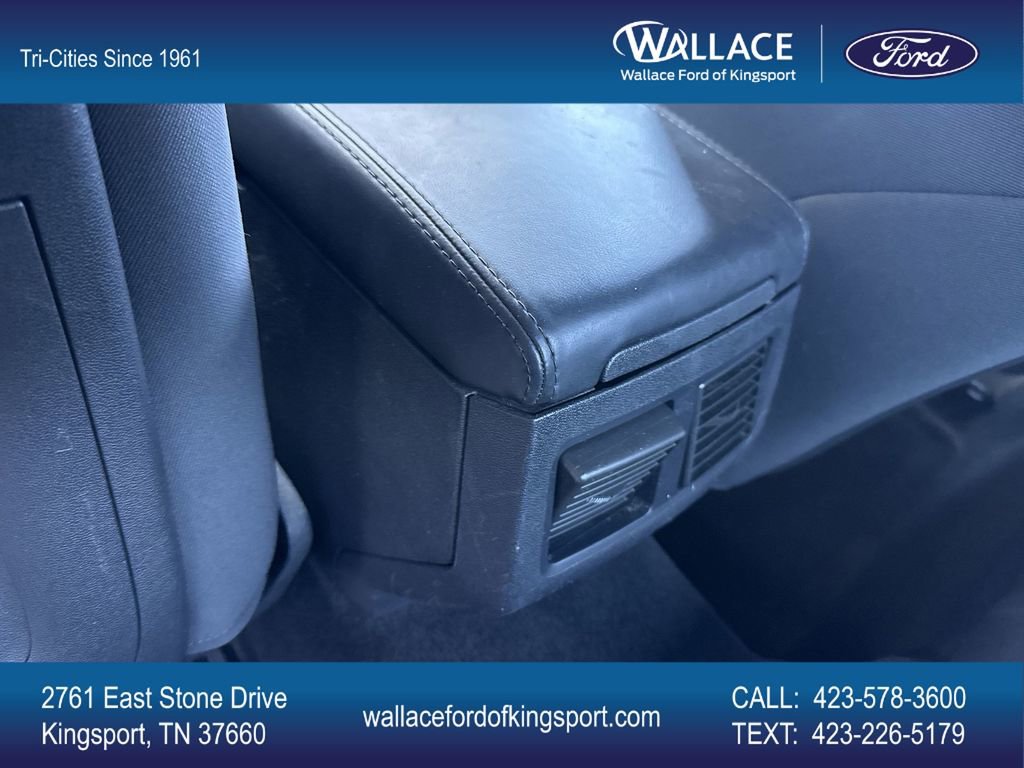 Used 2010 Dodge Challenger SE RWD image 21