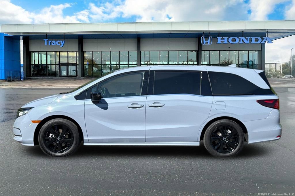 Certified 2024 Honda Odyssey Sport image 12