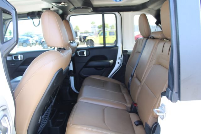 Used 2023 Jeep Wrangler Unlimited Rubicon 4xe AWD/4WD image 44