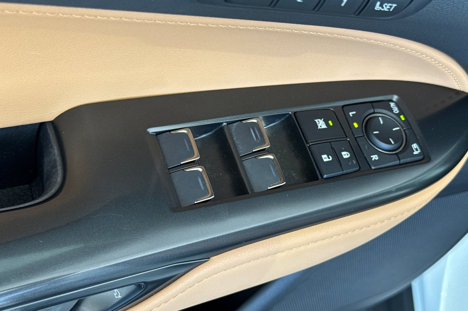 Certified 2025 Lexus NX 450h+ AWD w/ Accessory Package (K3) image 13