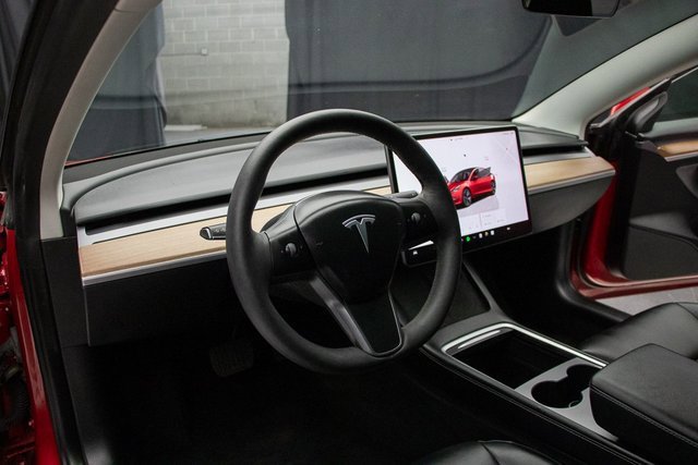Used 2022 Tesla Model 3 Standard Range image 25