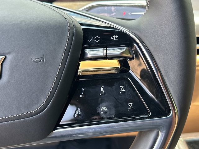 Used 2025 Cadillac Escalade IQ Luxury 2 AWD/4WD image 6