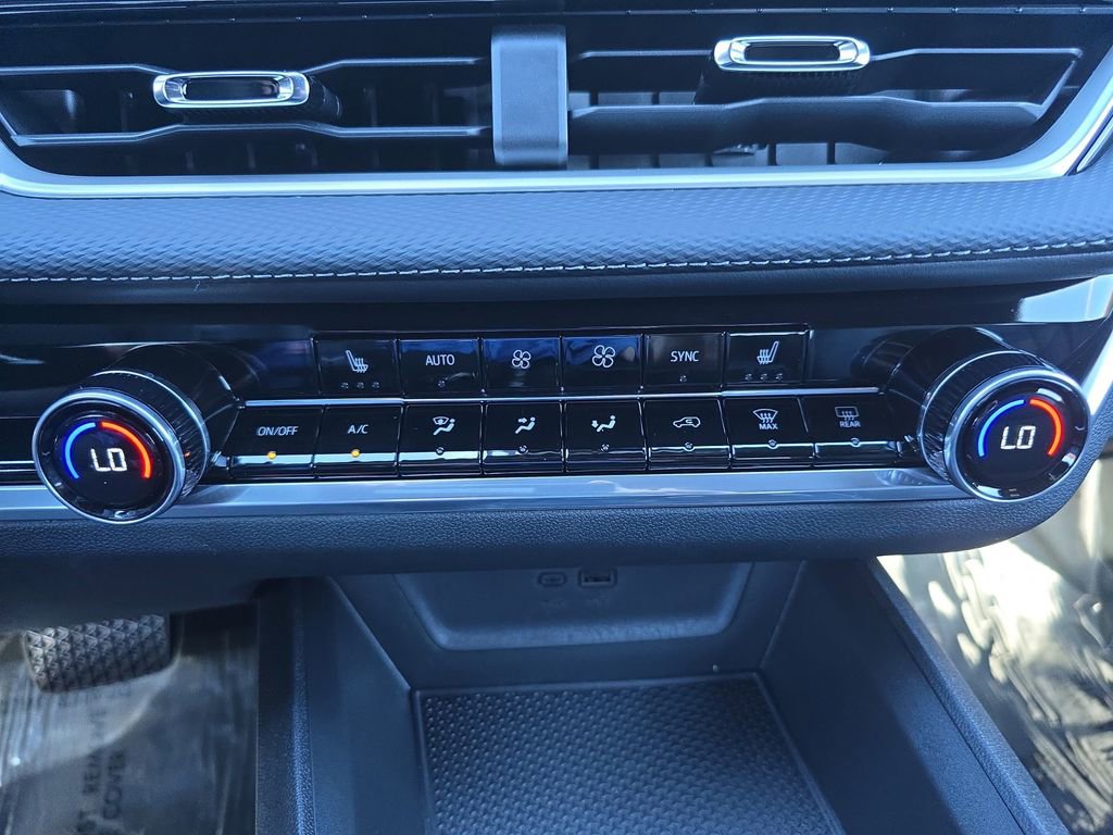 New 2026 Chevrolet Equinox LT w/ Convenience Package II image 26