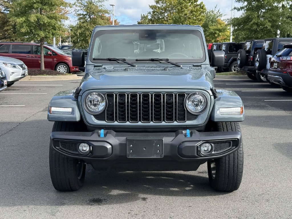 Used 2024 Jeep Wrangler Unlimited AWD/4WD image 7