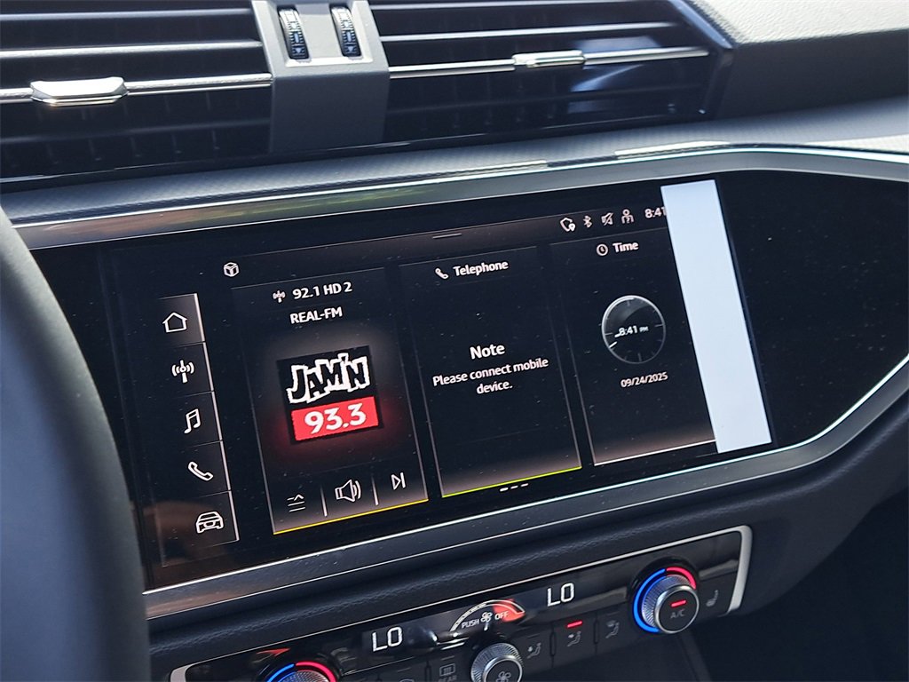 New 2025 Audi Q3 2.0T Premium image 12