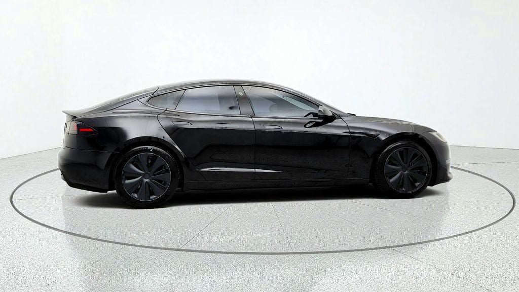 Used 2022 Tesla Model S Plaid AWD/4WD image 4