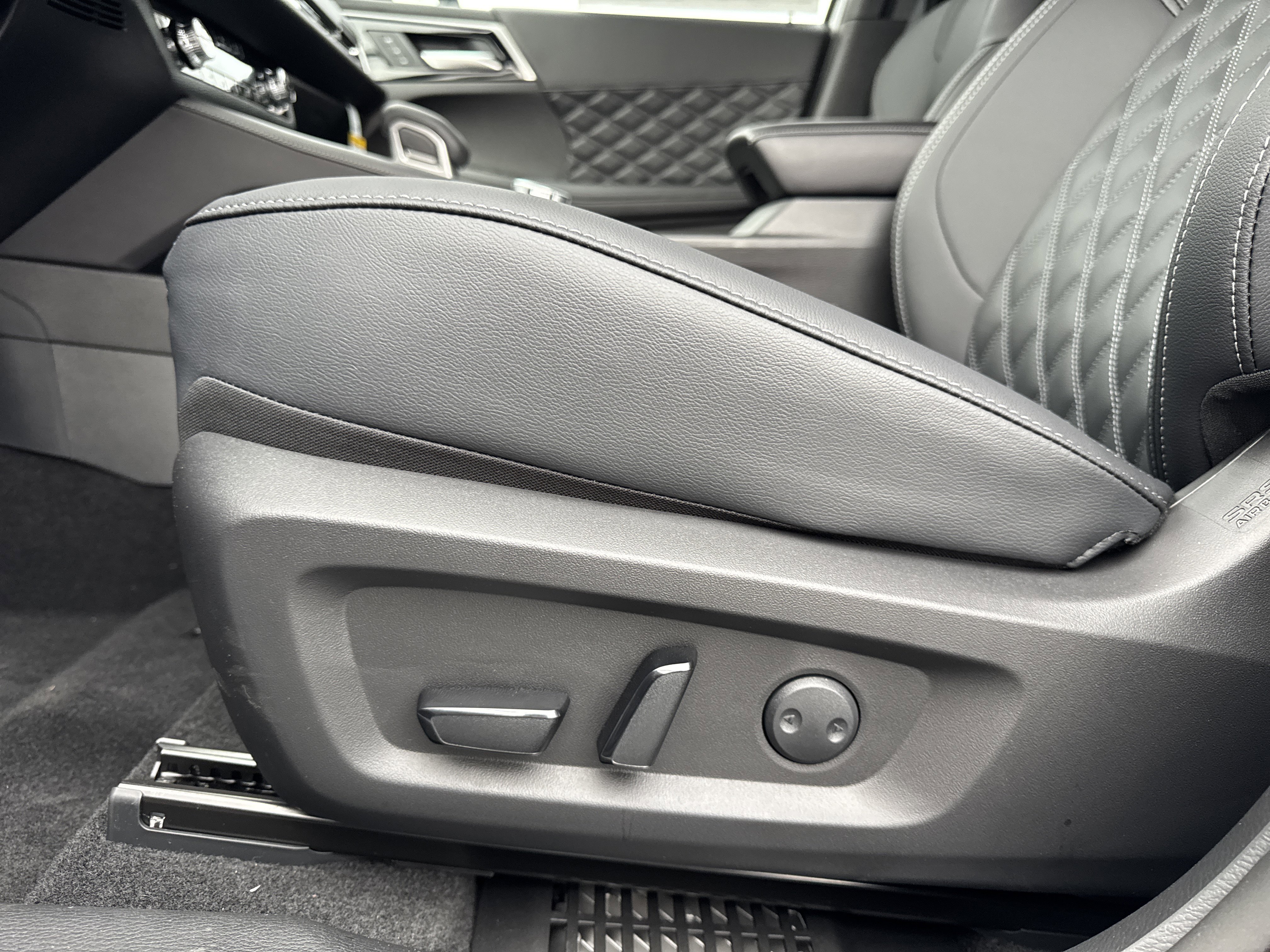 New 2026 Nissan Rogue Platinum AWD/4WD image 12