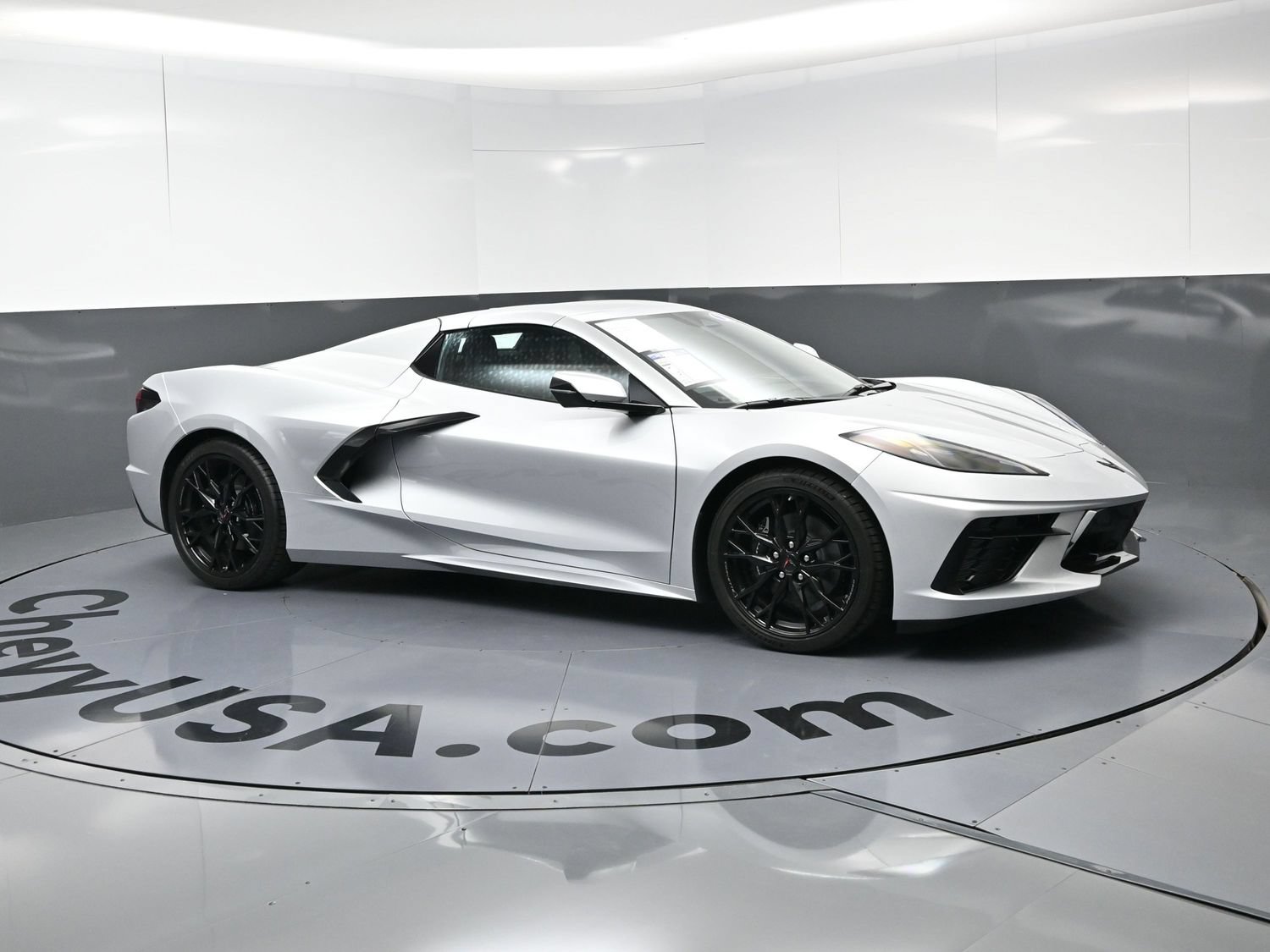 Used 2026 Chevrolet Corvette Stingray Convertible w/ Battery Protection Package RWD image 2