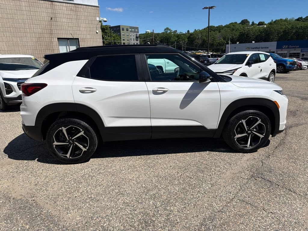 Used 2023 Chevrolet TrailBlazer RS w/ Technology Package AWD/4WD image 8