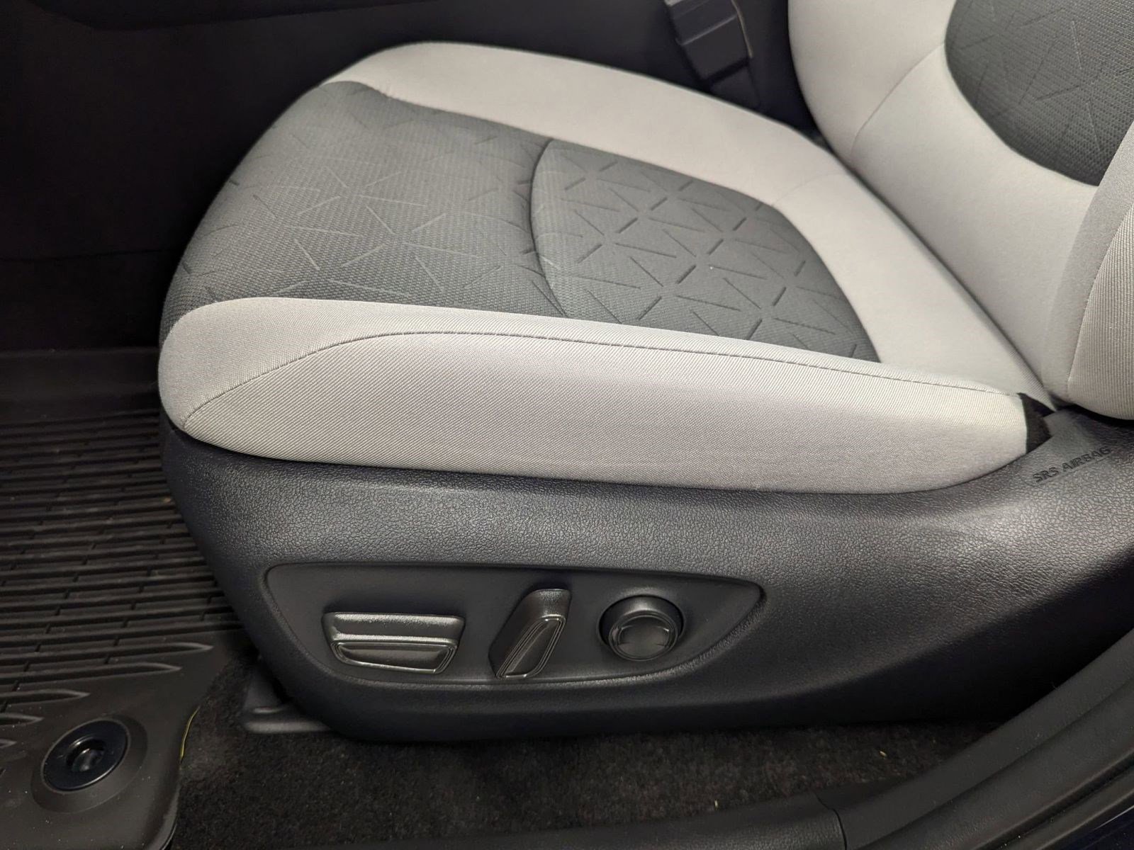 New 2025 Toyota RAV4 XLE image 11