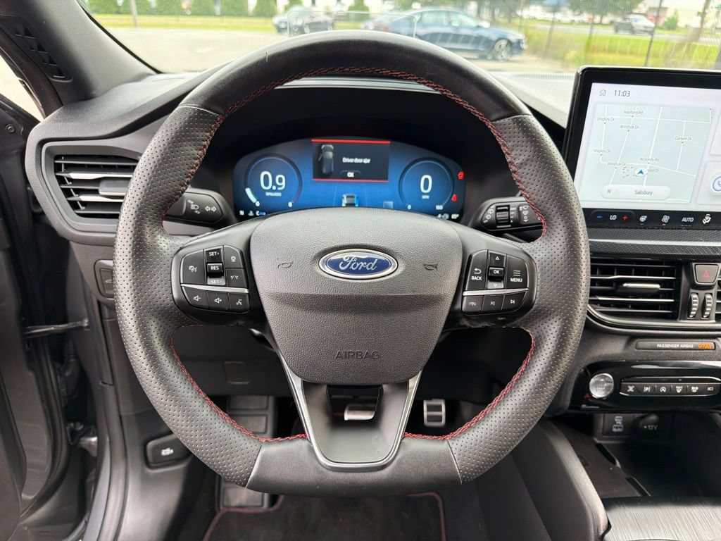 Used 2023 Ford Escape ST-Line Elite w/ Premium Technology Package AWD/4WD image 15