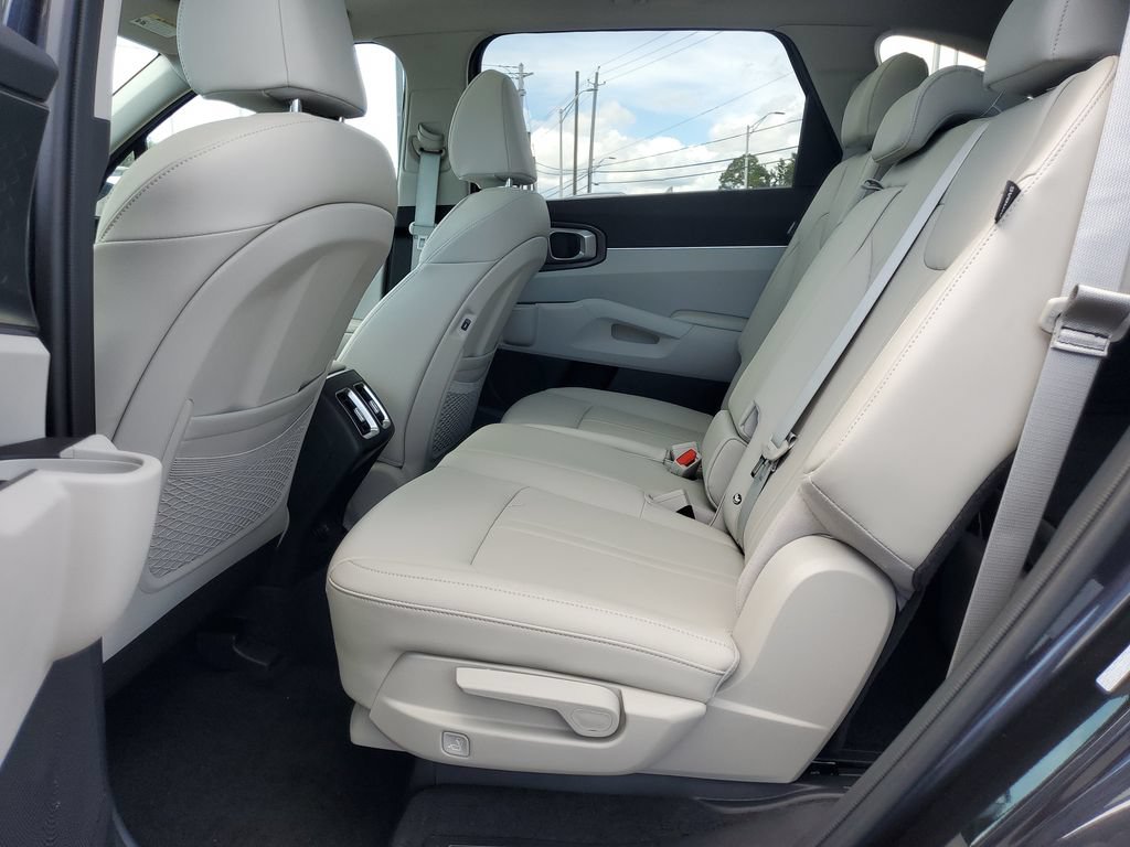 New 2026 Kia Sorento S w/ S Panoramic Sunroof Package FWD image 22