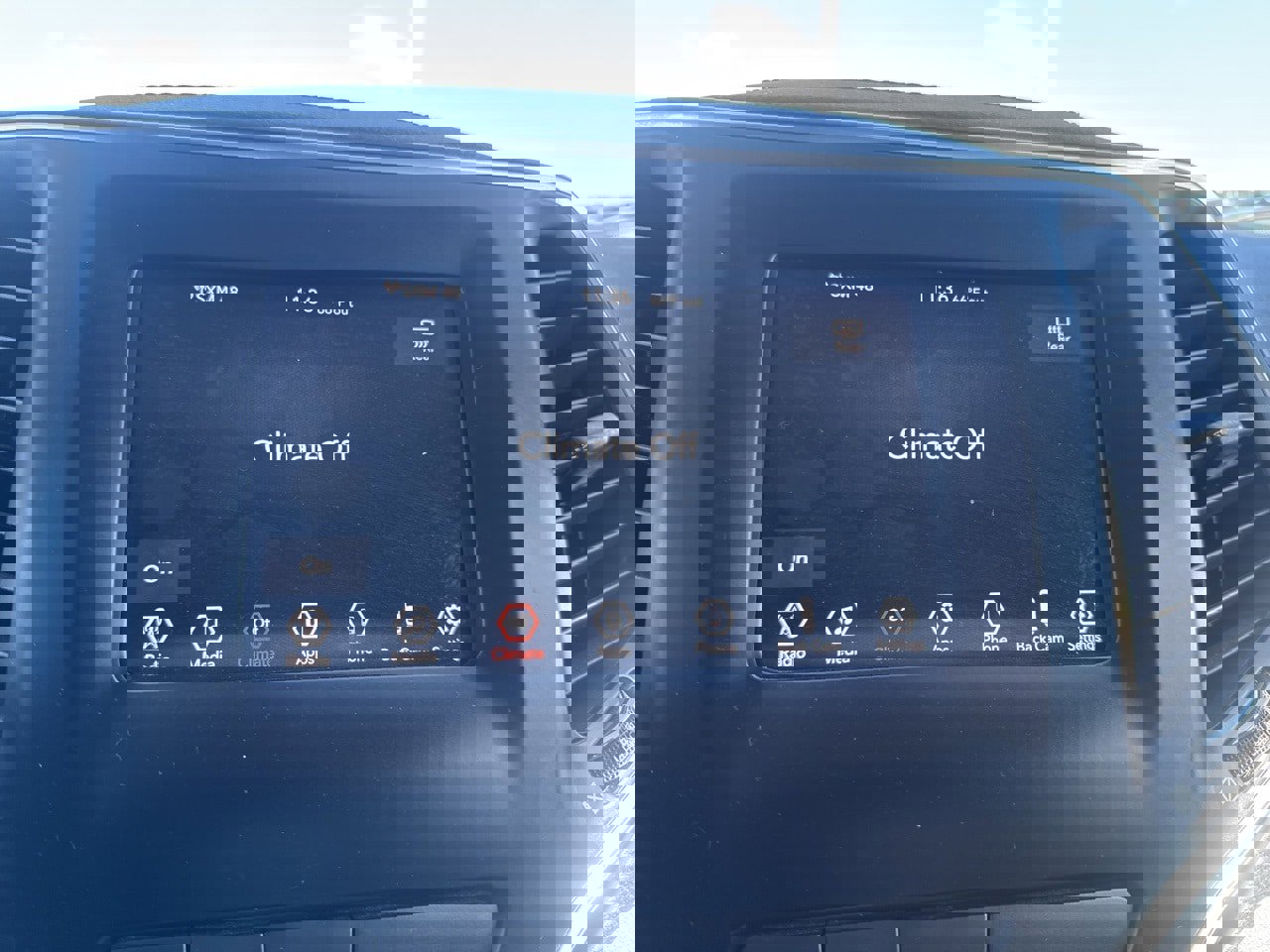 Used 2020 Jeep Cherokee Latitude Plus image 32