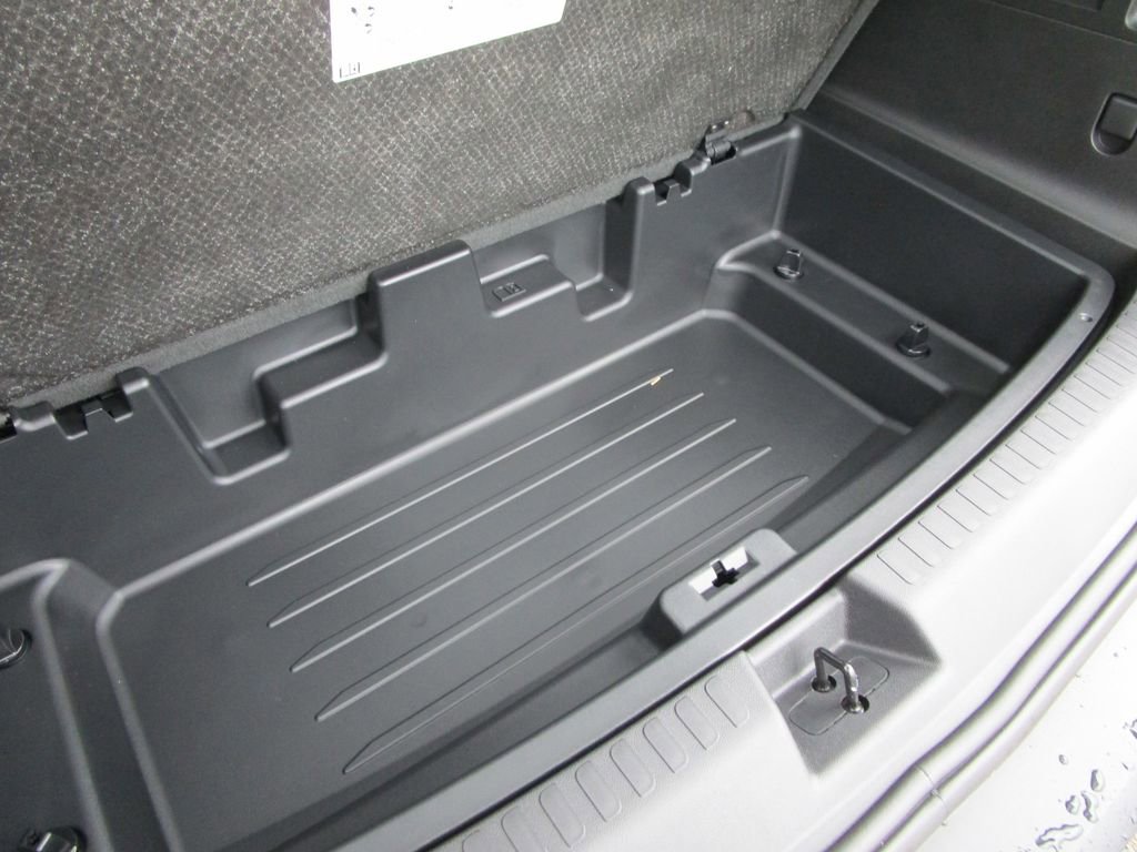 New 2026 Chevrolet Traverse LT FWD image 12