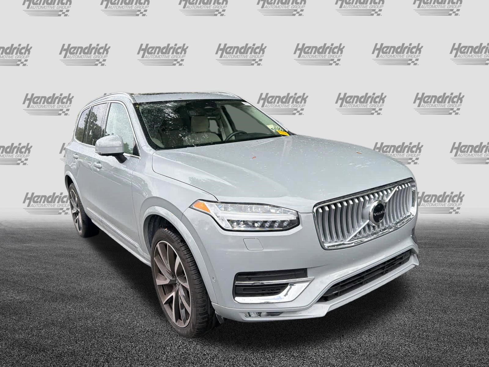 Used 2025 Volvo XC90 B5 Plus w/ Protection Package Premier AWD/4WD image 2