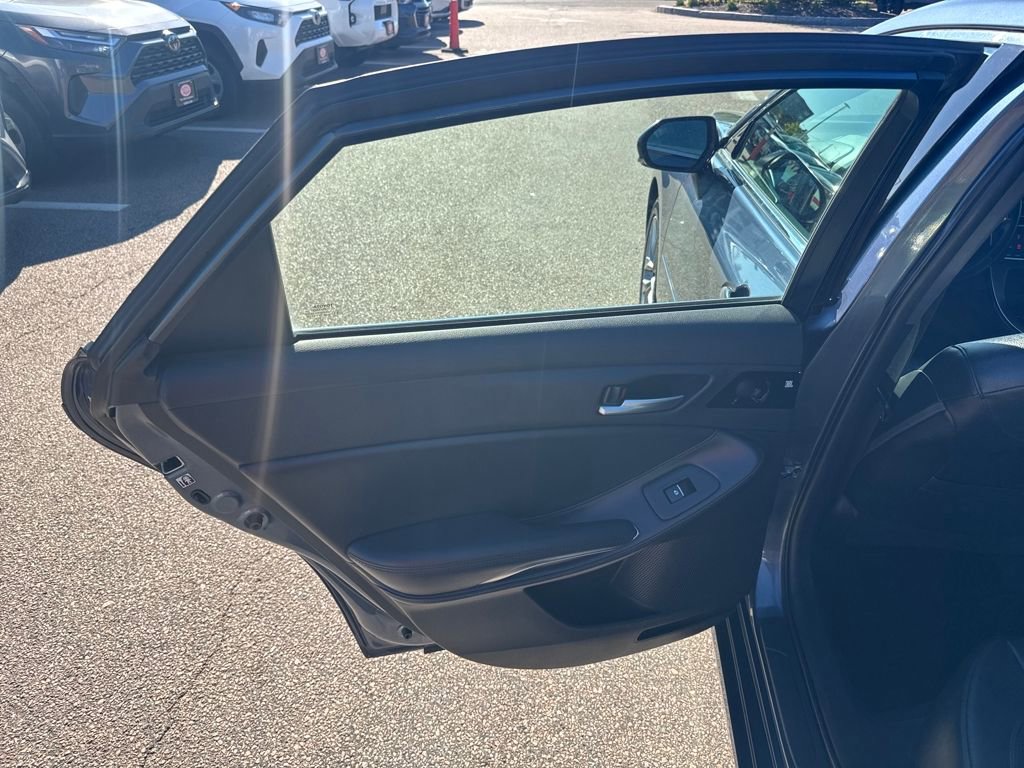 Used 2019 Toyota Avalon XLE w/ Moonroof Package image 36