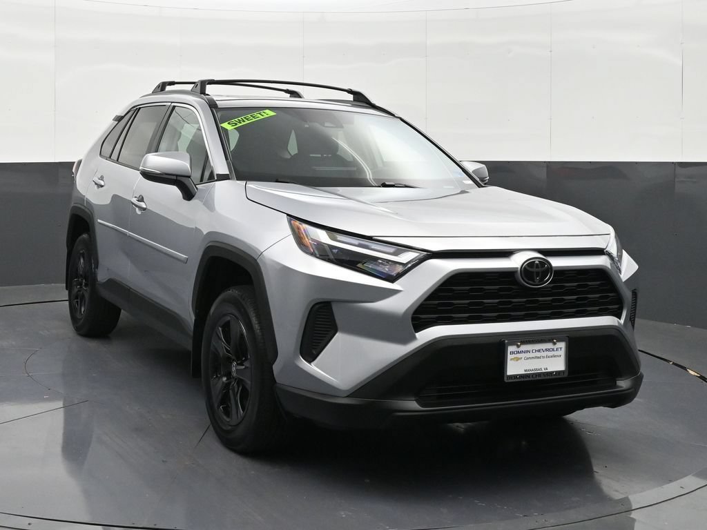 Used 2024 Toyota RAV4 XLE w/ Convenience Package AWD/4WD image 7