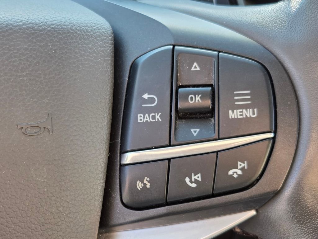 Used 2020 Ford Explorer Platinum w/ Premium Technology Package AWD/4WD image 26