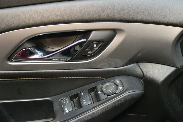 Used 2018 Chevrolet Traverse RS FWD image 14