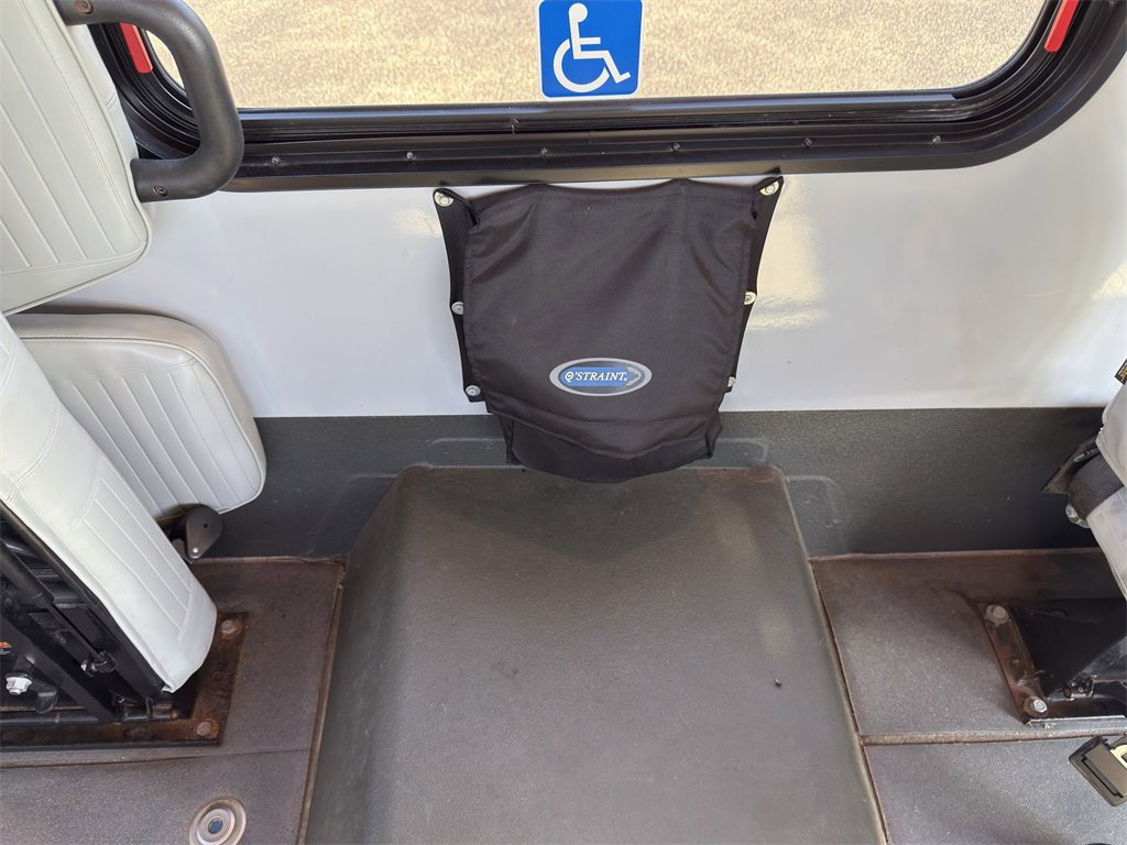 Used 2014 Chevrolet Express 4500 Base w/ Shuttle Bus Package image 36