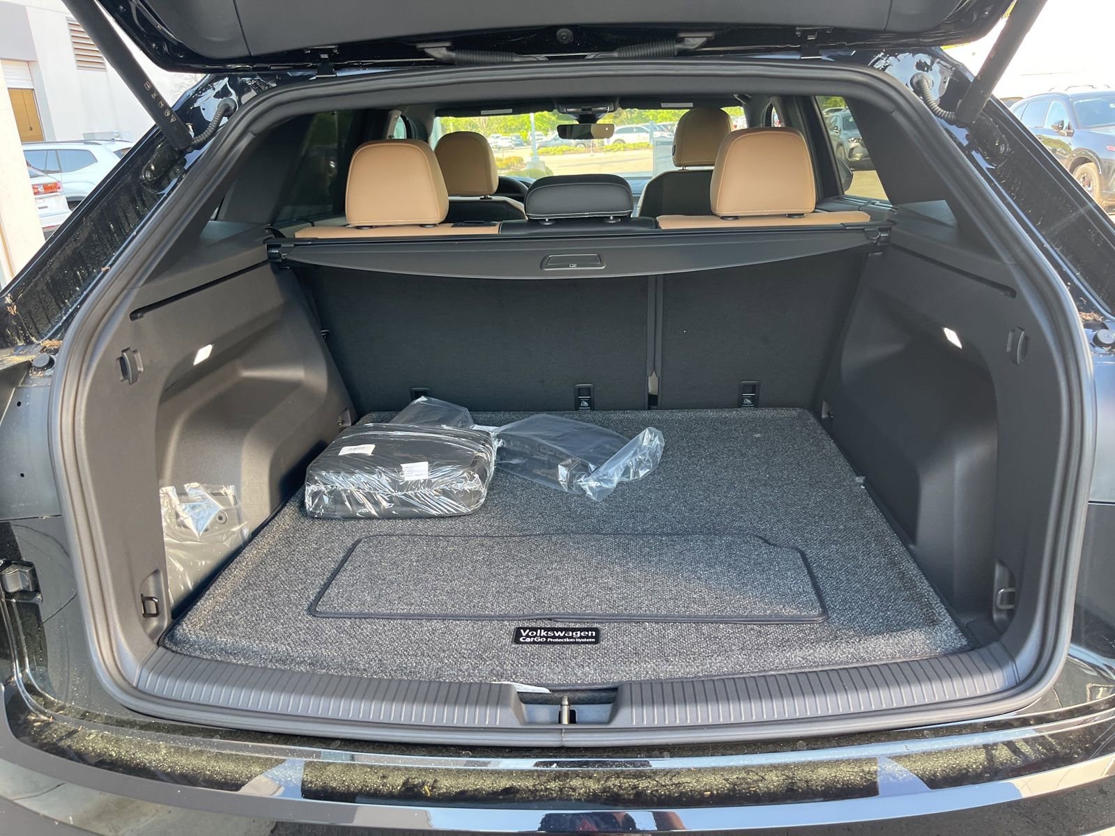 New 2026 Volkswagen Atlas Cross Sport SEL R-Line image 26