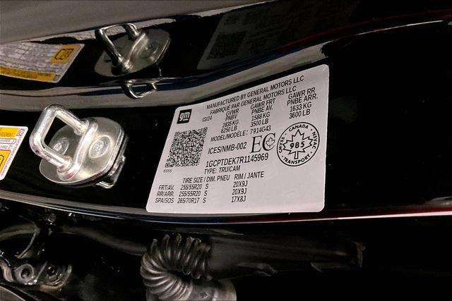 Used 2024 Chevrolet Colorado Z71 w/ Z71 Convenience Package 2 AWD/4WD image 39