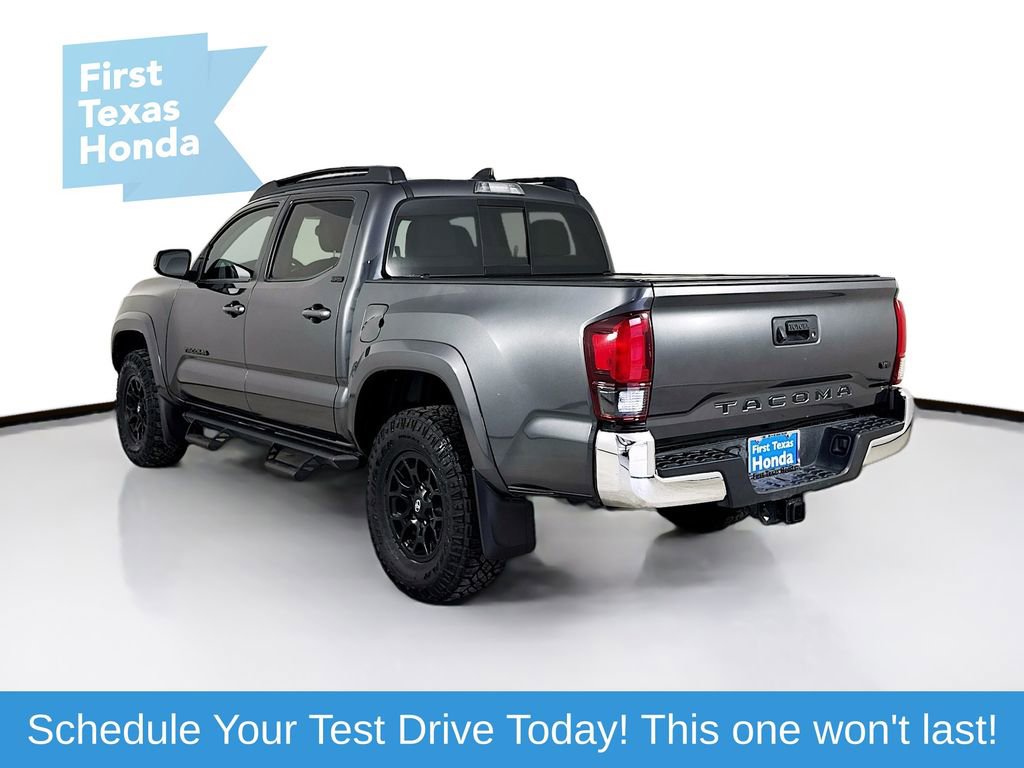 Used 2022 Toyota Tacoma SR5 RWD image 5
